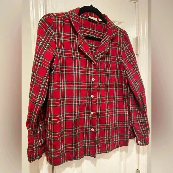 L.L. Bean Soft Cotton Red Plaid Flannel Long Sleeve Button Panama Top Size XS - Picture 3 of 11